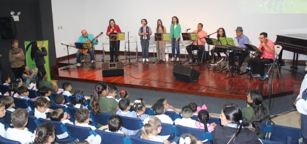 Banplus dedicó “Nuestras Canciones Infantiles”  en un concierto a más de 370 niños de Caracas