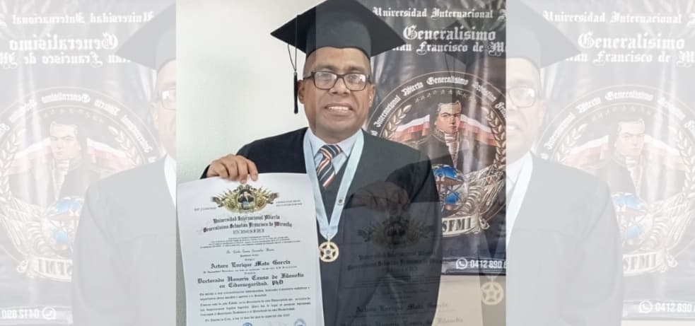 Venezolano recibe primer Doctorado Honoris Causa en Filosofía de la Ciberseguridad