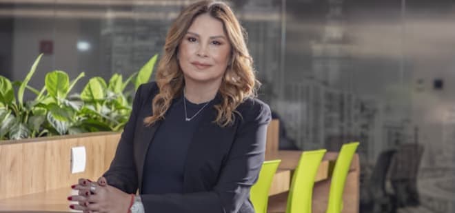 Schneider Electric analiza tendencias clave como la refrigeración líquida y las nuevas tecnologías para centros de datos eficientes.