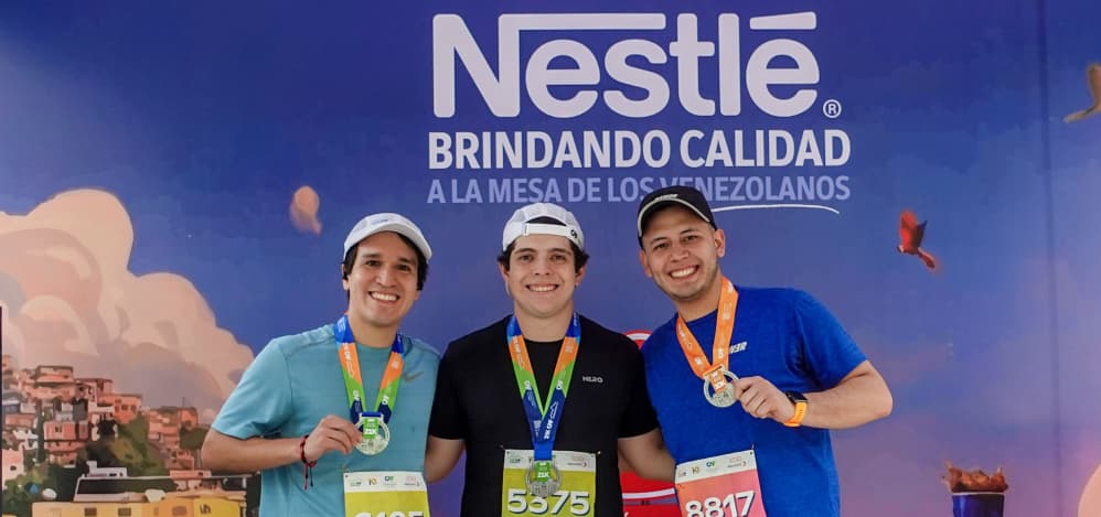 Nestlé acompañó en cada kilómetro a los 10 mil corredores del Maratón CAF 2026