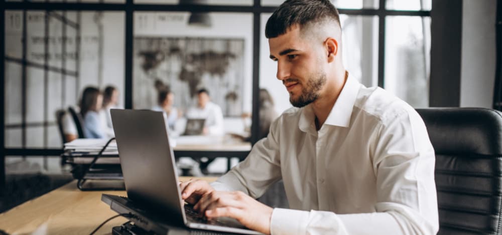 Oversharing y ciberseguridad: qué está en juego si los empleados comparten demasiado en línea